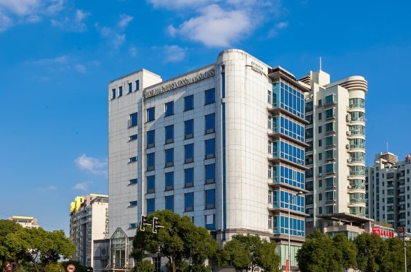 滬寫字樓回調(diào)兩個點，外資市場有活躍跡象